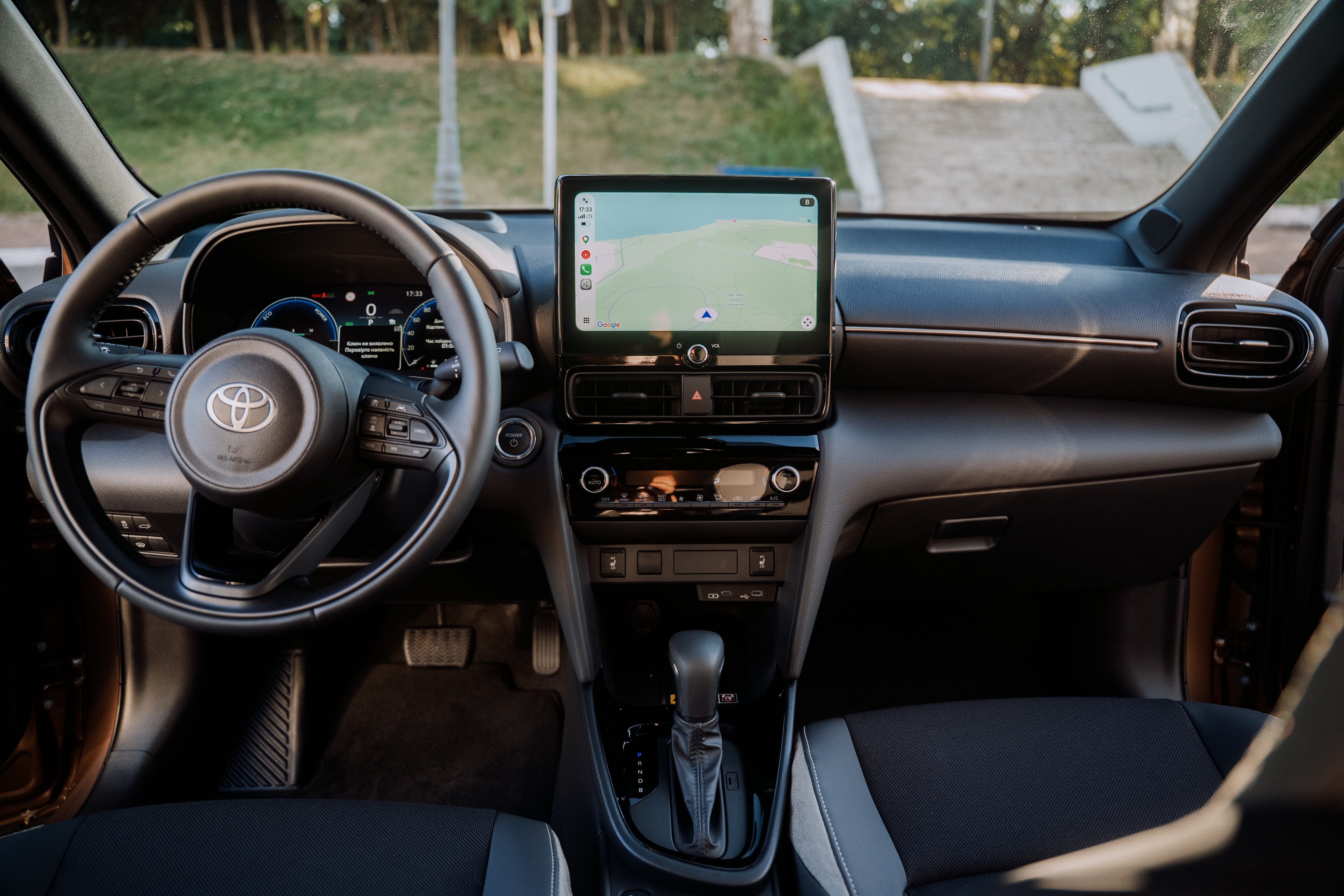 salon_yaris_cross
