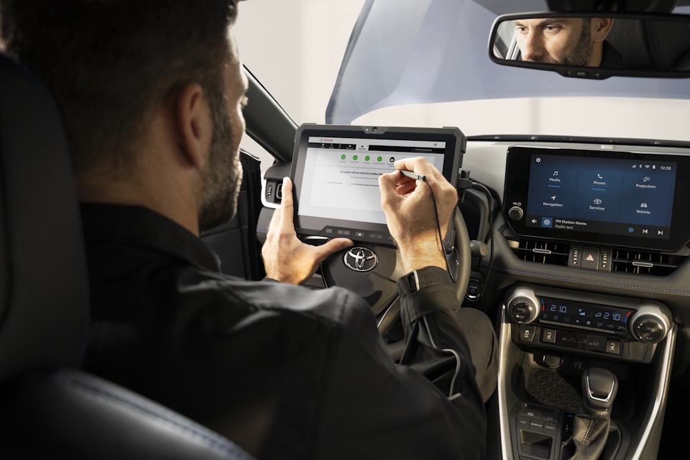 toy_service_2024_hub_vlv_kv_21