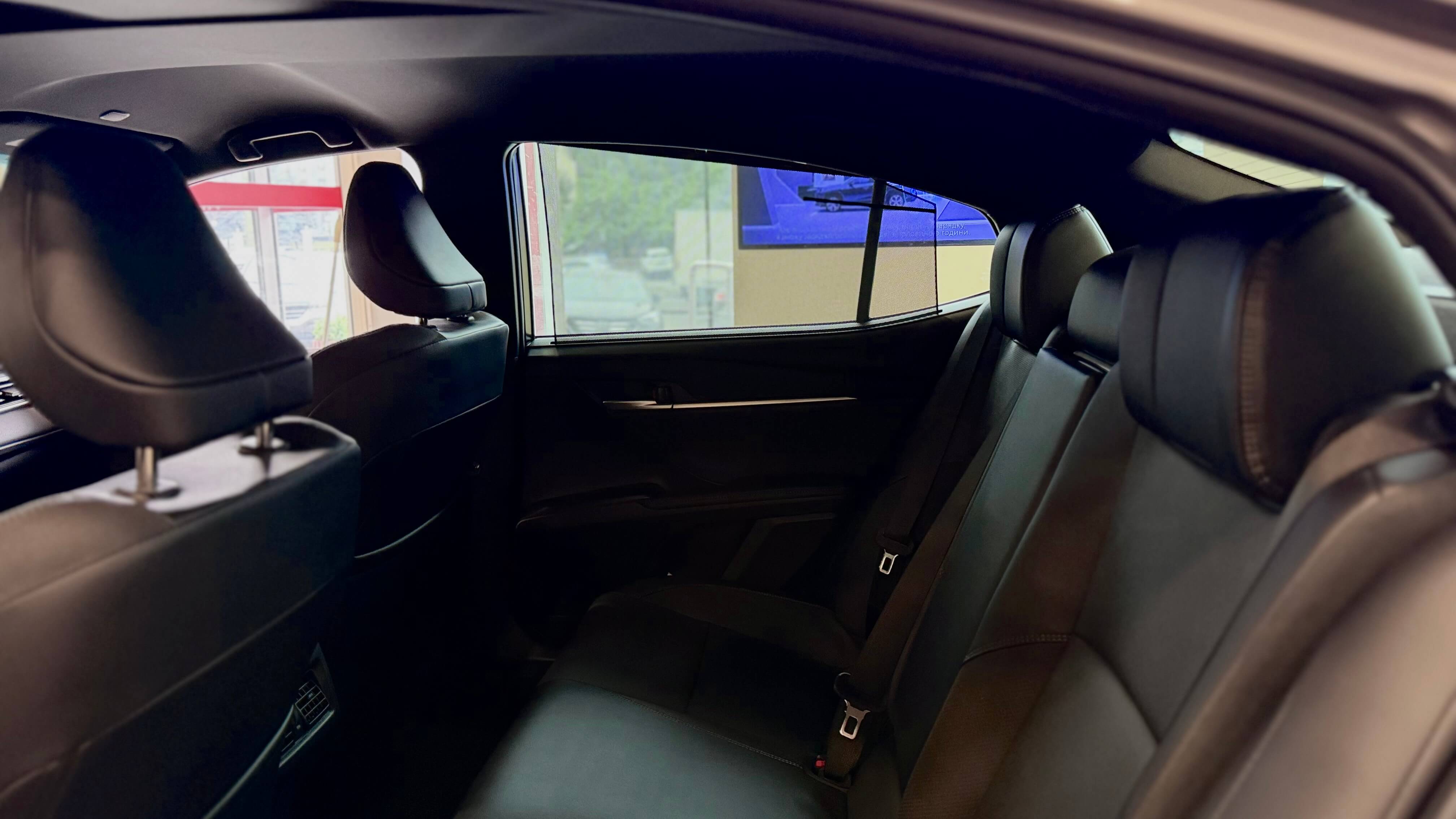 toyota_camry_premium_sirij_perlamutr_3